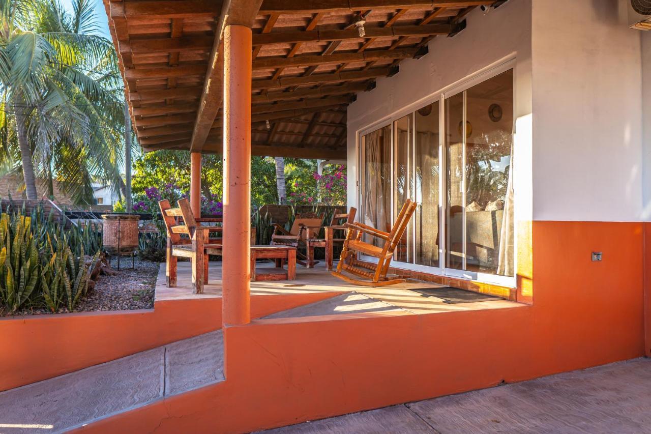 Casa Belen - Beautiful Beach View Home On Stone Island Isla La Piedra Екстериор снимка