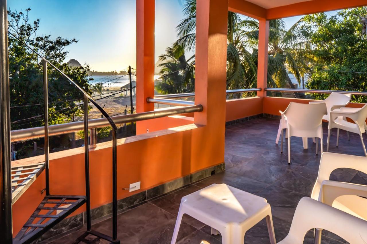 Casa Belen - Beautiful Beach View Home On Stone Island Isla La Piedra Екстериор снимка